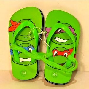 Teenage mutant ninja turtle kids flip flop sandals sz M 7/8